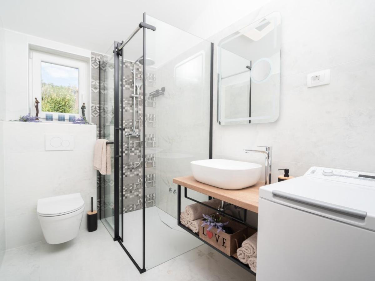 Apartment Gaia Labin  Eksteriør billede